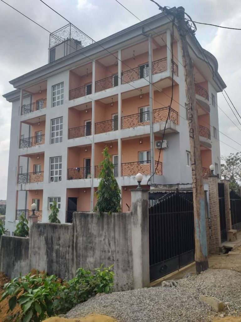 Appartement moderne à NKOLMBONG, Douala