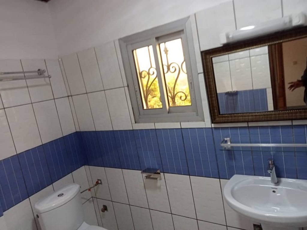 WhatsApp Image 2025-11-25 at 15.55.32 (1)