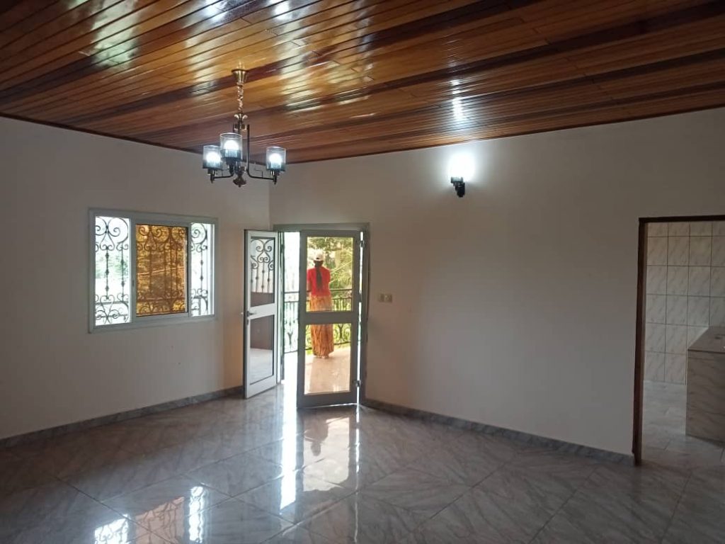 WhatsApp Image 2025-11-25 at 15.55.33